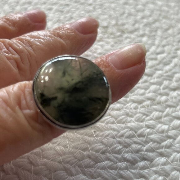Beautiful MOSS PREHNITE Handmade Sterling 925 Ring Size 8.25 #816D - Picture 3 of 3